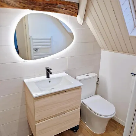 Castle Apartment *